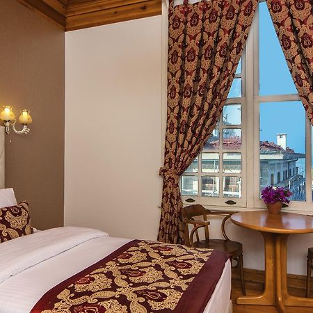 Mom Hotel 王子岛群 外观 照片